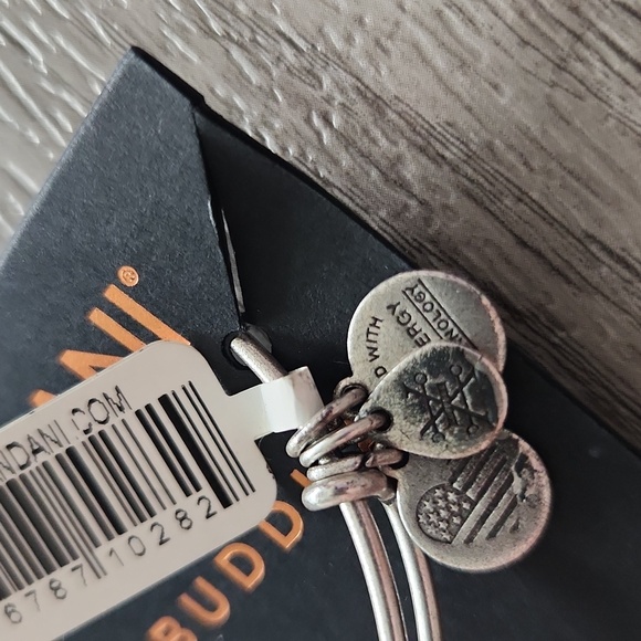 NWT Alex & Ani Laughing Buddha Bracelet. Silver Tone. - Picture 4 of 6